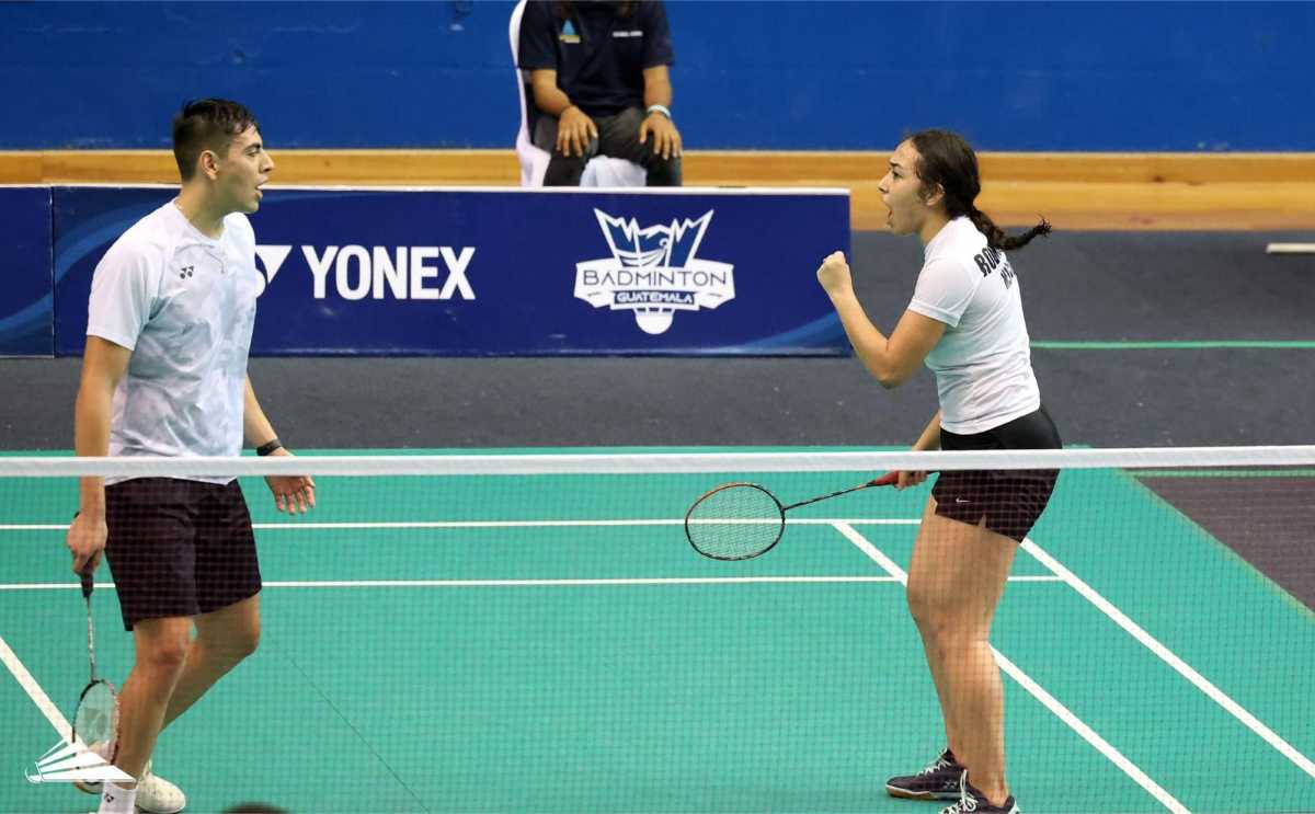 Mexican badminton players celebrating their successes at the Peru International Series 2024.