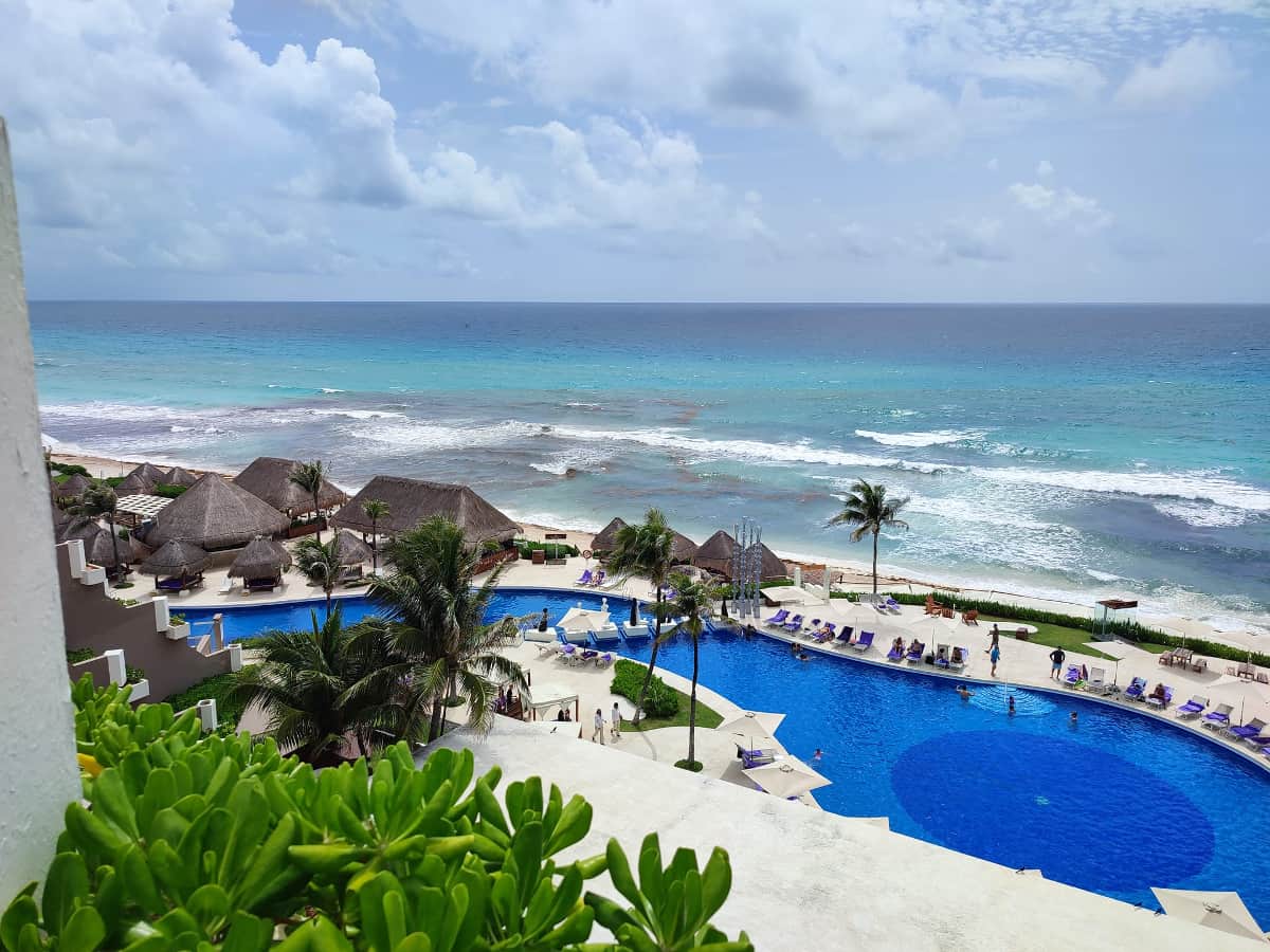 Cancun seaweed season update and forecast conditions 2022