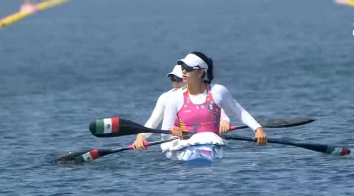 Mexican Canoeists Paddle Their Way to Semifinals