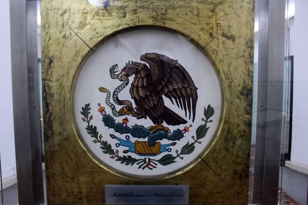 The Mexican national coat of arms.