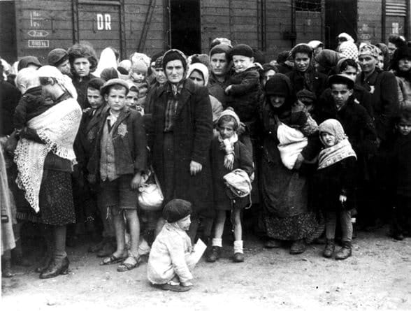 Jewish people, Holocaust victims.