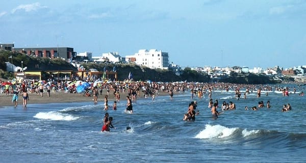 As praias de Las Grutas Argentina