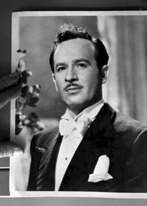 Pedro infante Cruz, actor, elegantly dressed, portrait.