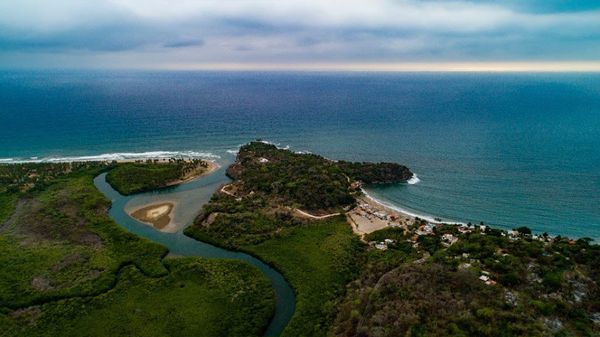 Punta "El Custodio", in the municipality of Compostela, Riviera Nayarit.