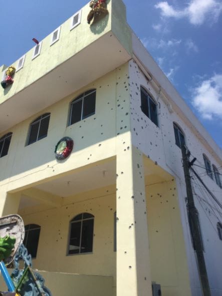 This is how "Los Tequileros" left part of the town hall facade in San Miguel Totolapan.