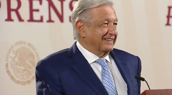 President López Obrador emphasizes transparency as he discloses financial support received by media outlets.