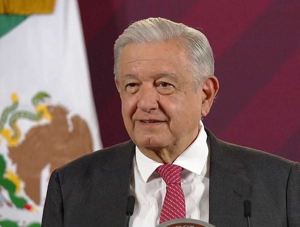 President AMLO addresses media accusations, championing alternative voices on social networks.