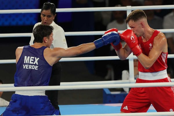 Mexican Marco Verde defeated British Lewis Richardson and qualified for the -71 kilos final in boxing at Paris 2024.