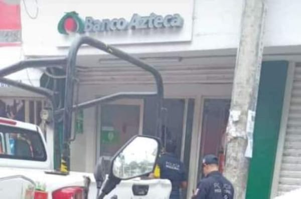 Local police officers patrolling the streets of Copainalá.